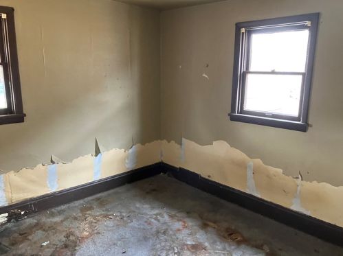 4614 5th Ave, Beaver Falls PA  15010-3320 exterior