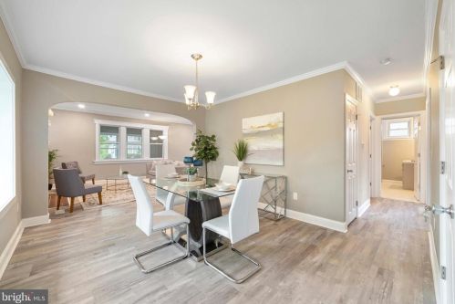 430 Manor Rd, Beverly NJ  08010-1028 exterior