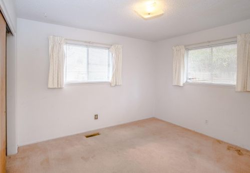 4 Casa Linda Dr, Woodland CA  95695-4612 exterior