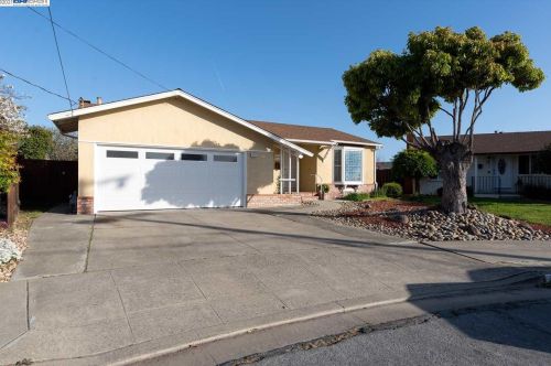 1712 London Ave, San Leandro, CA 94579-2232