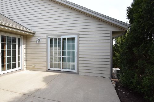 630 Annecy Park Cir, Waterford WI  53185-4262 exterior