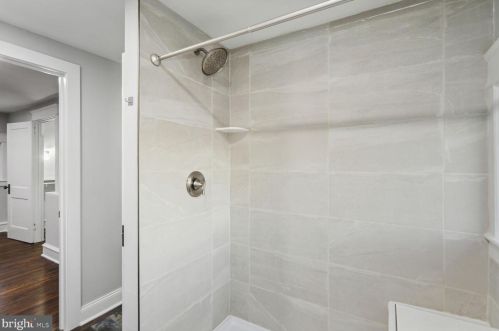 406 Ashland Ave, Manor PA  19036-1722 exterior