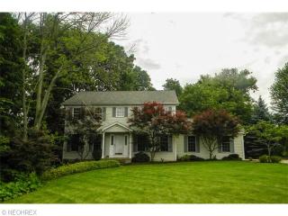 2000 Weymouth Dr, Hudson, OH 44236-1744