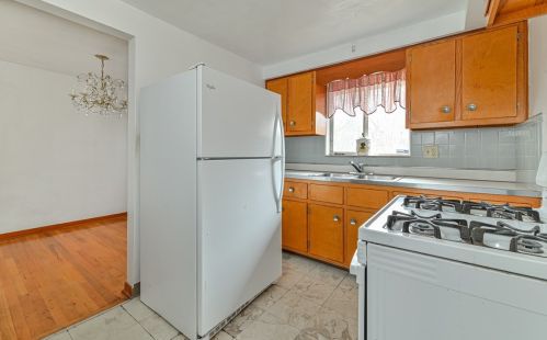 577 Grove Rd, Verona PA  15147-1656 exterior