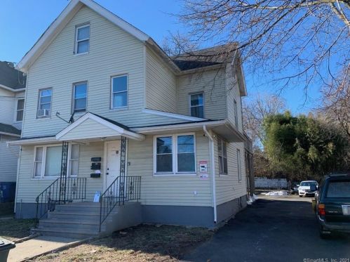66 Tom Thumb St, Bridgeport, CT 06606-5619
