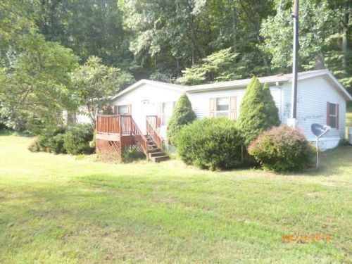 1308 Upper Creek Rd, Vanleer, TN 37181-5115
