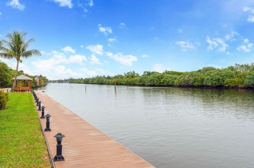 828 Kokomo Key Ln, Delray Beach FL  33483-6027 exterior