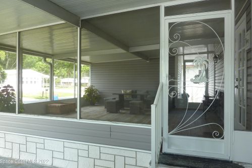 1124 Sabal Palm Ln, Sebastian FL  32976-6704 exterior