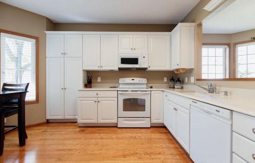 7261 Brendon Ave, South Saint Paul, MN 55076-2331
