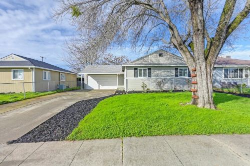 5745 San Vincente Way, North Highlands, CA 95660-4840