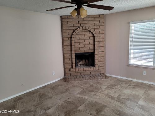 13809 22nd St, Phoenix AZ  85022-4650 exterior