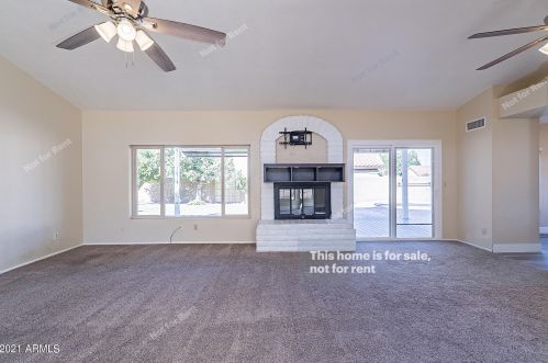 702 Silver Creek Rd, Gilbert, AZ 85296-1155