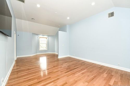 6 Nolan St, Norwalk CT  06850-2525 exterior