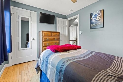 309 Pilgrim Ln, Southington CT  06489-1345 exterior