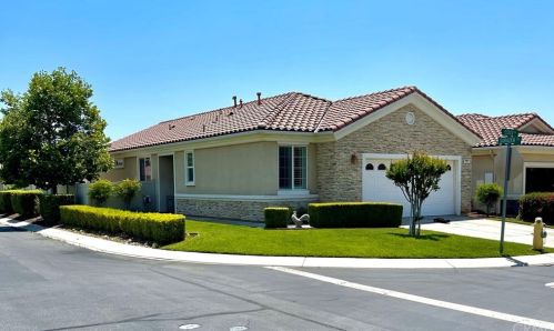 907 Essex Rd, Beaumont, CA 92223-8570