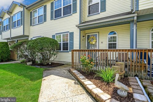 36 Quail Run, Berkeley Township NJ  08721-1300 exterior