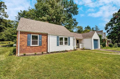 69 Damon Rd, Cincinnati, OH 45218-1034