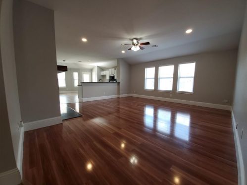 3015 Eastwood Dr, St Paul, TX 75098-8724