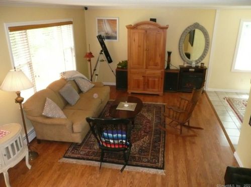 62 Mallard Dr, Glastonbury, CT 06033-3103