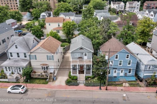 237 Bay Ave, Monmouth Hills NJ  07732-1537 exterior