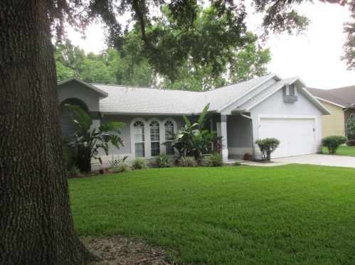 317 Silver Pine Dr, Lake Mary, FL 32746-4829