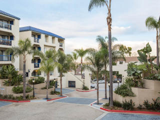 1809 Termino Ave, Long Beach CA  90815-2668 exterior