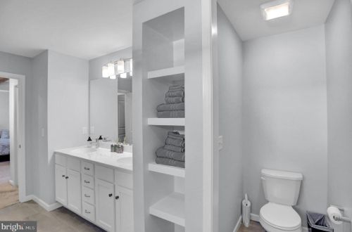 15 Waverly Ln, Carlisle PA  17015-7119 exterior