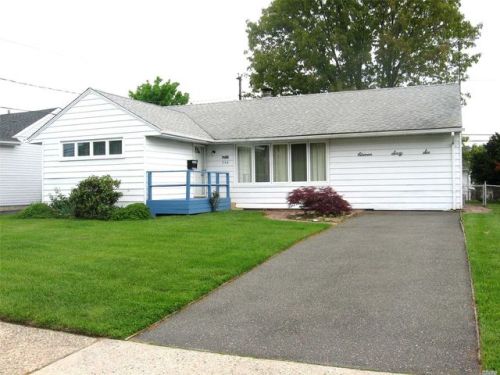 1166 Stewart Ave, Bethpage, NY 11714-3540