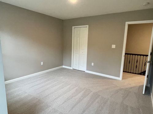 1703 Canterbury Dr, Imperial PA  15126-9186 exterior