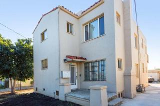 3243 23rd St, Oakland, CA 94601-3104