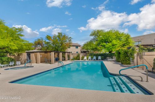 2897 Sierra Vista Rd, Tucson, AZ 85716-0905