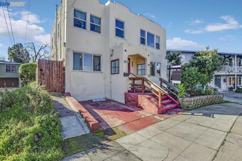 2833 Georgia St, Oakland, CA 94602-3221