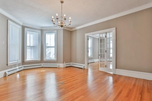 55 Concord St, Nashua NH 03064-1223 exterior