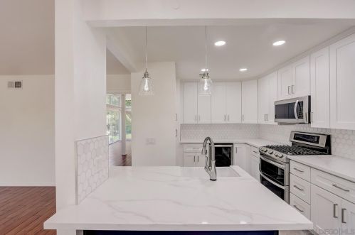 1353 Timberpond Dr, El Cajon CA  92019-3619 exterior