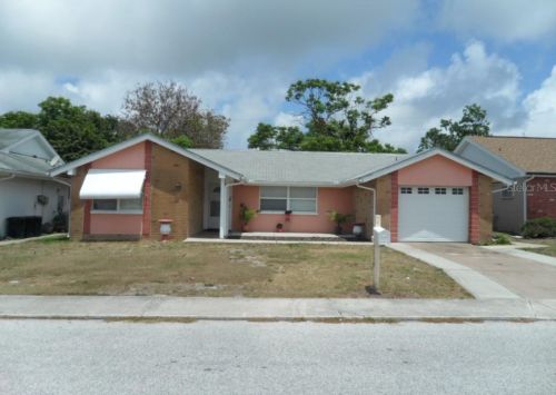 4249 Stratfield Dr, New Port Richey, FL 34652-5745