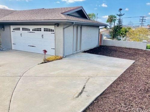 8165 Cinnabar Dr, La Mesa CA  91941-7853 exterior