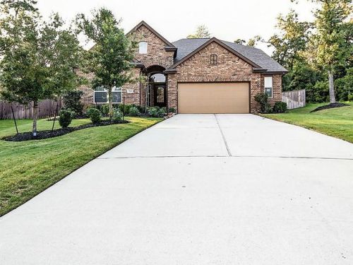 3548 Woods Estates Dr, Conroe, TX 77304-4874