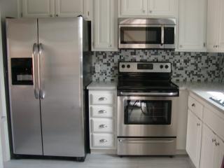 3936 Madison Pl, Tulsa OK  74105-3055 exterior