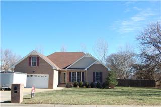3800 Parade Dr, Clarksville, TN 37040-5545
