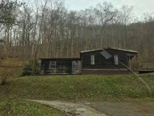 80 Francis Rd, Toler, KY 41514-7839