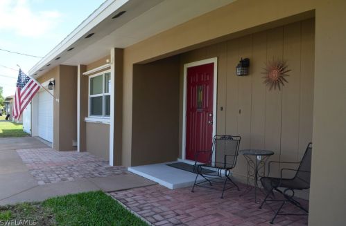 1 22nd Ave, Cape Coral, FL 33909-2822