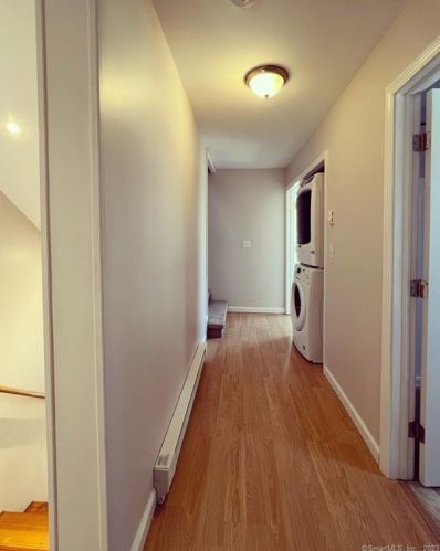 73 Spruce St, Norwich CT  06351-2328 exterior