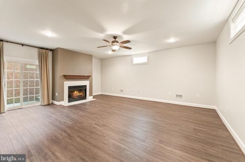 43530 Butler Pl, Leesburg VA 20176-7428 exterior