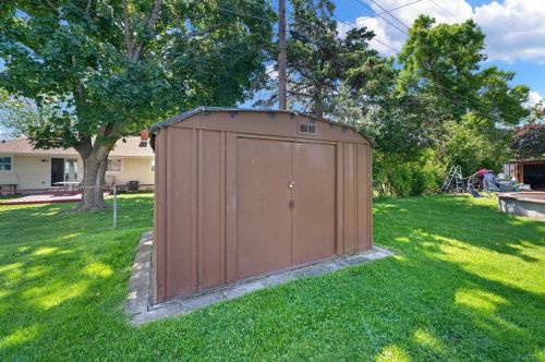 908 Thrush St, Green Bay WI  54303-4332 exterior