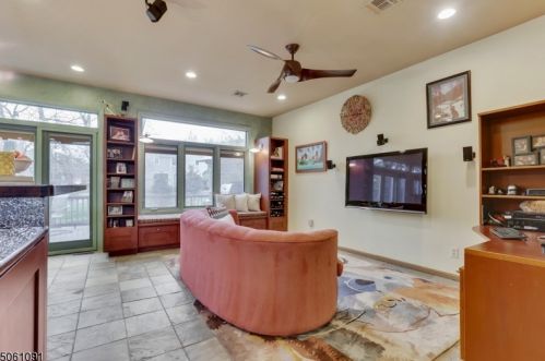 69 Fairway Ave, Verona NJ  07044-1010 exterior