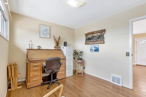 2671 Cottonwood Dr, San Bruno CA  94066-2619 exterior