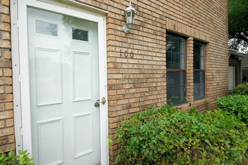 100 4th Ave, Shalimar, FL 32579-1908
