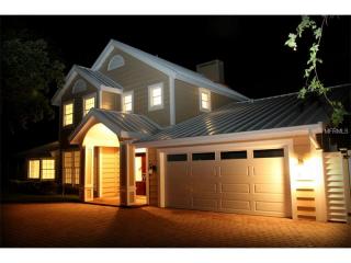 1219 Southport Dr, Sarasota, FL 34242-1716
