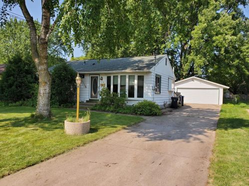114 Black Eagle Dr, Mankato, MN 56001-5504