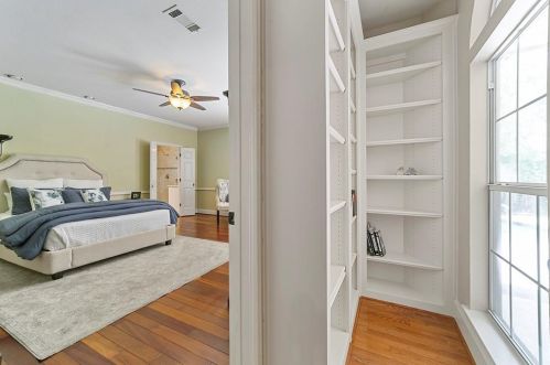 1811 Forest Meadow Ln, Richardson TX  75081-2166 exterior